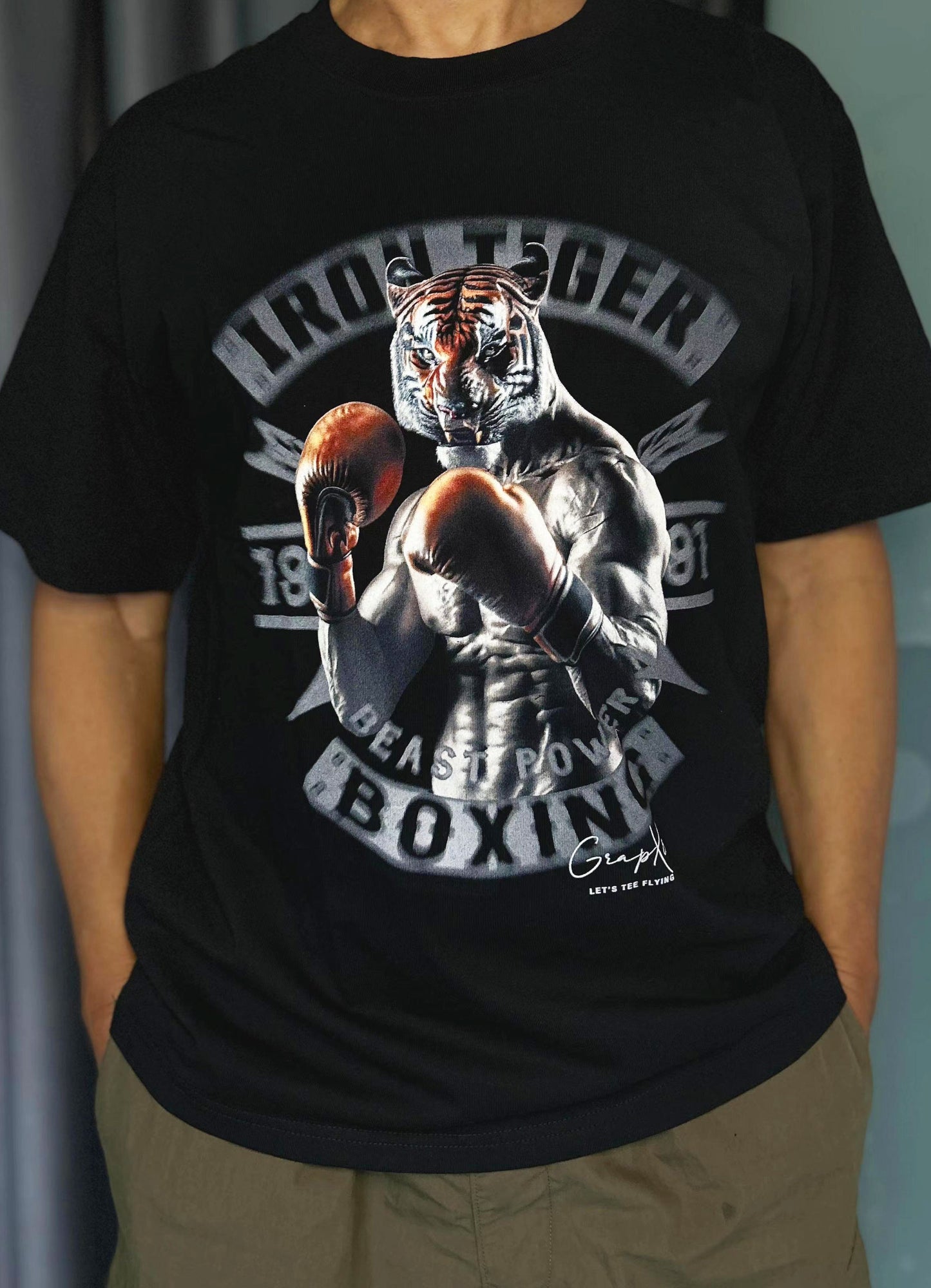 JG002404-Boxing Tiger Tee