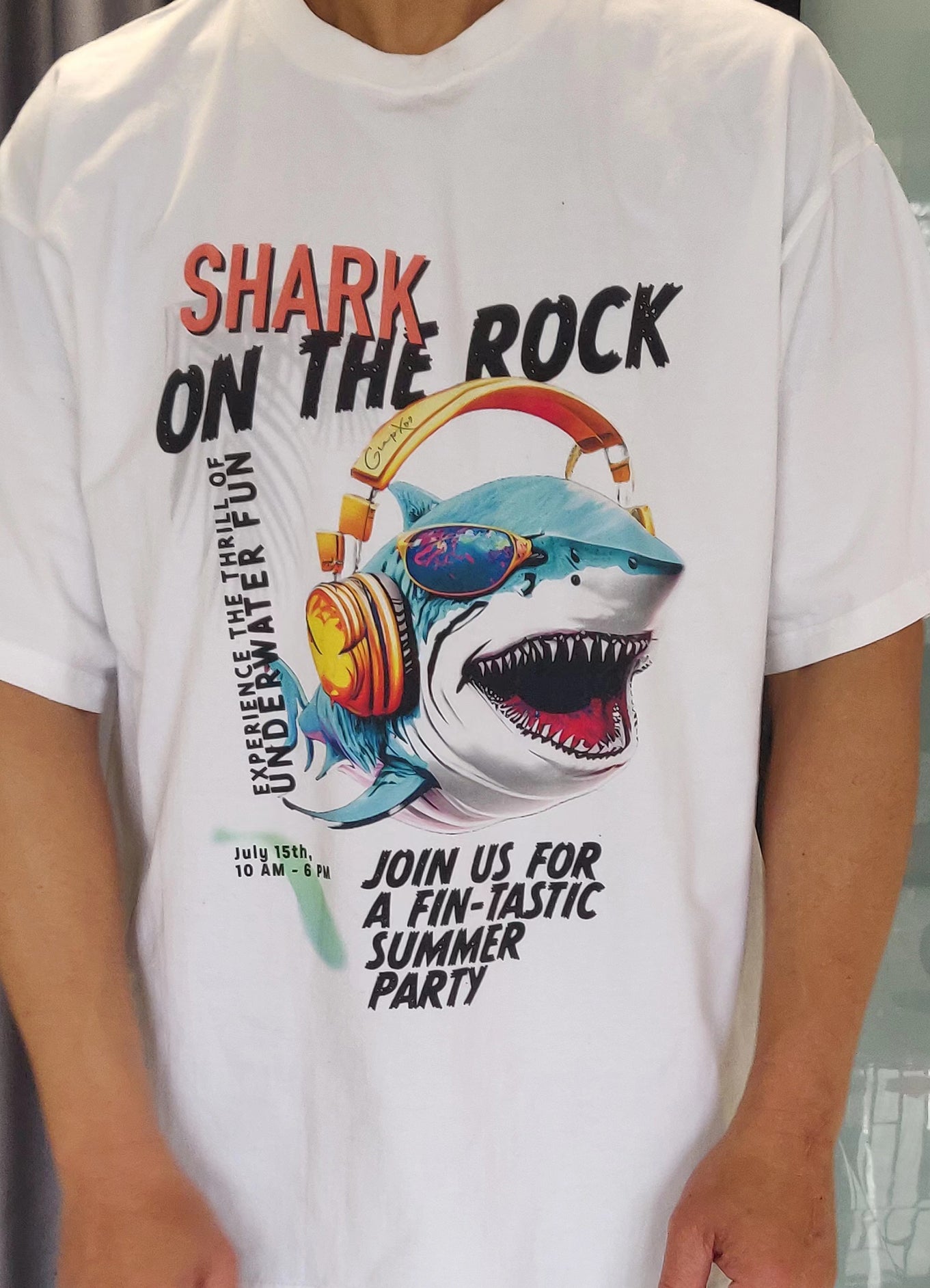 JG002405-Shark on rock Tee